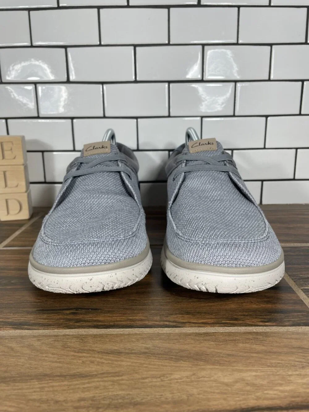 Clarks RelaxLite Lace Shoes Mens Size 10.5 Light Gray Casual Slip On Loafer